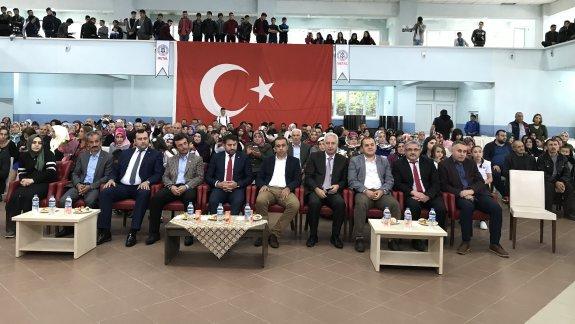 İlçemiz Mesleki ve Teknik Anadolu Lisesi Müdürlüğü Mezuniyet Töreni Düzenlendi.