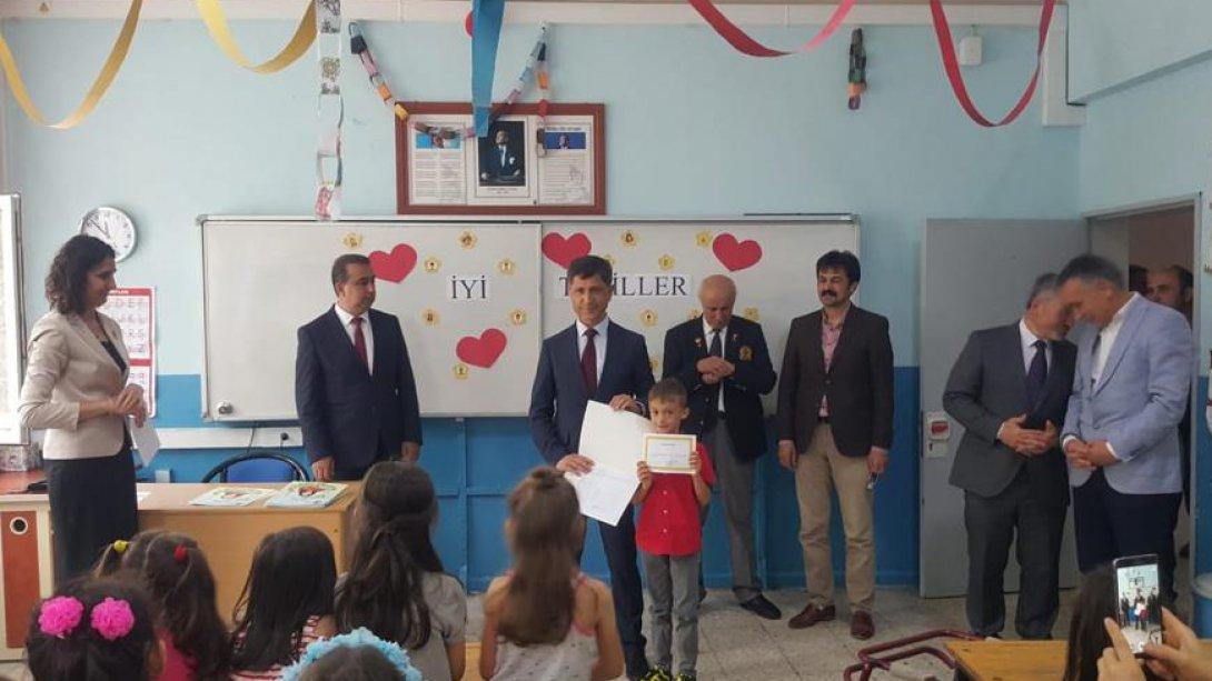 2018-2019 Eğitim Öğretim Yılı Sonu Karne Töreni Ulubey Ortaokulunda Yapıldı