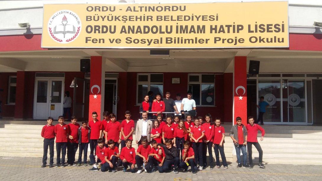 Ulubey Aydınlar Ortaokulu 8. Sınıf Öğrencilerine Okul Tanıtım Gezileri Düzenlendi.