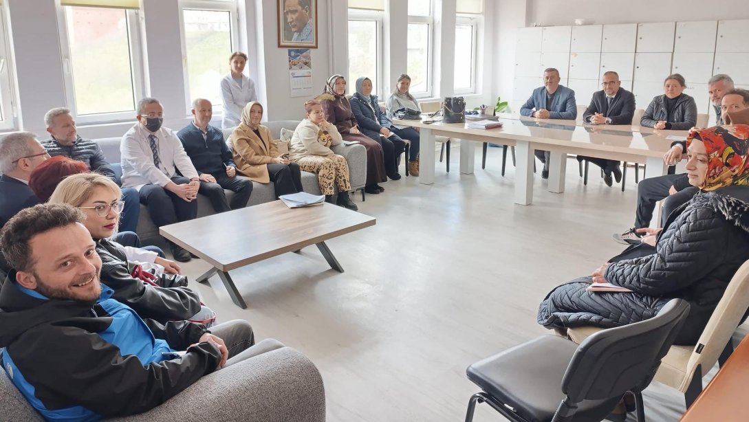 Şehit Erkut Tufan İlkokulu ve Ulubey Ortaokulu Öğretmenleri ile Eğitim Toplantısı Yapıldı.